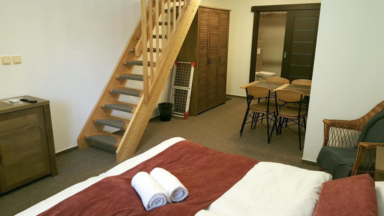 Rodinny Pension U Soudku Рудник Экстерьер фото
