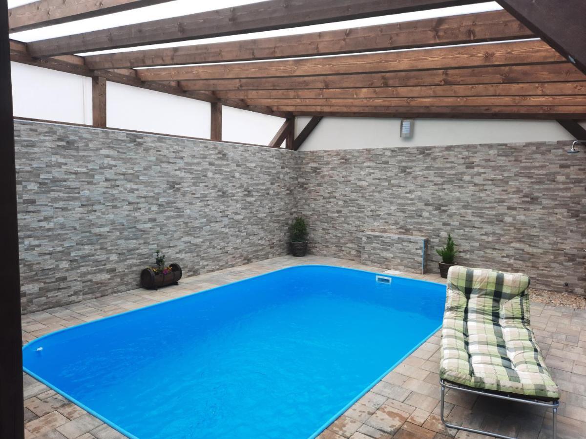 Rodinny Pension U Soudku Рудник Экстерьер фото