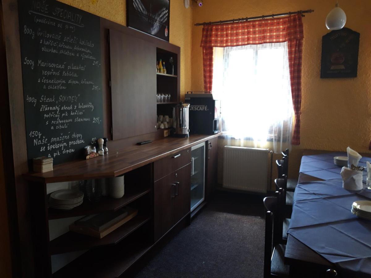 Rodinny Pension U Soudku Рудник Экстерьер фото